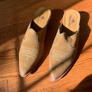 Patricia Nash Western Mule
